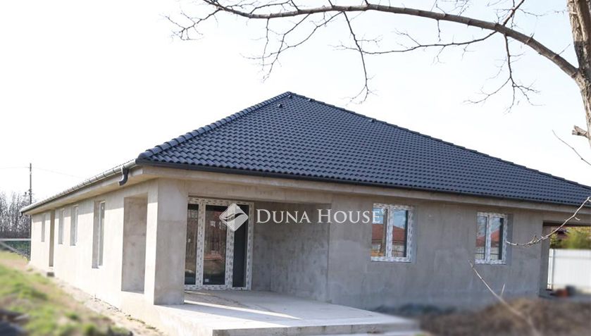 Új építésű ikerház a Szusz Park szomszédságában